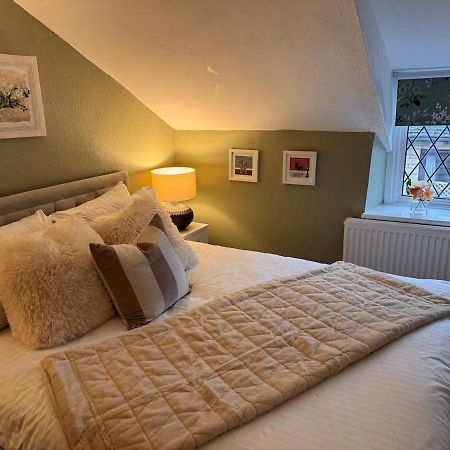 Отель Broadlands (Adults Only) Буртон-он-те-Уотер Экстерьер фото